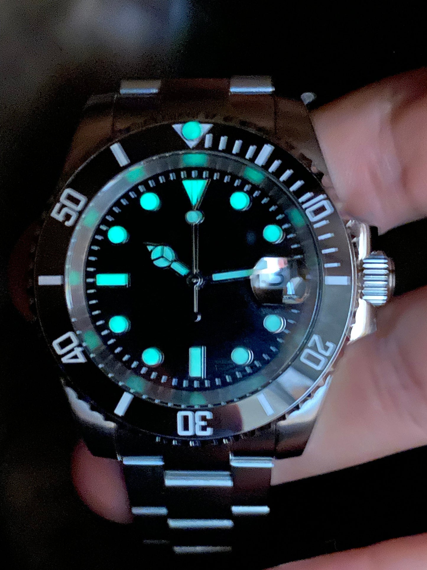 Diver 40mm — Blue Ceramic Bezel, Green Lume Dial