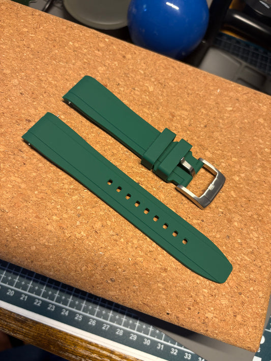 20mm silicone pin & buckle strap