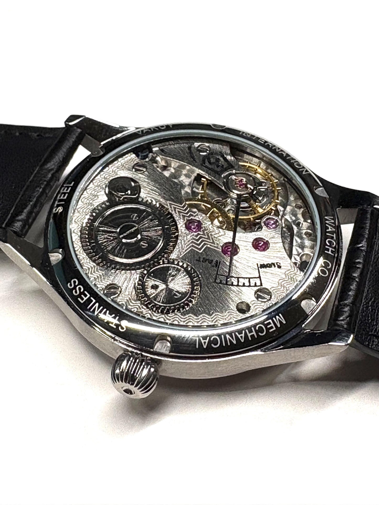 44mm Gentleman's Dress Watch — Hand Winding, Display Caseback