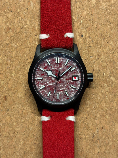 Roulette 36mm — Red Agate Stone Dial