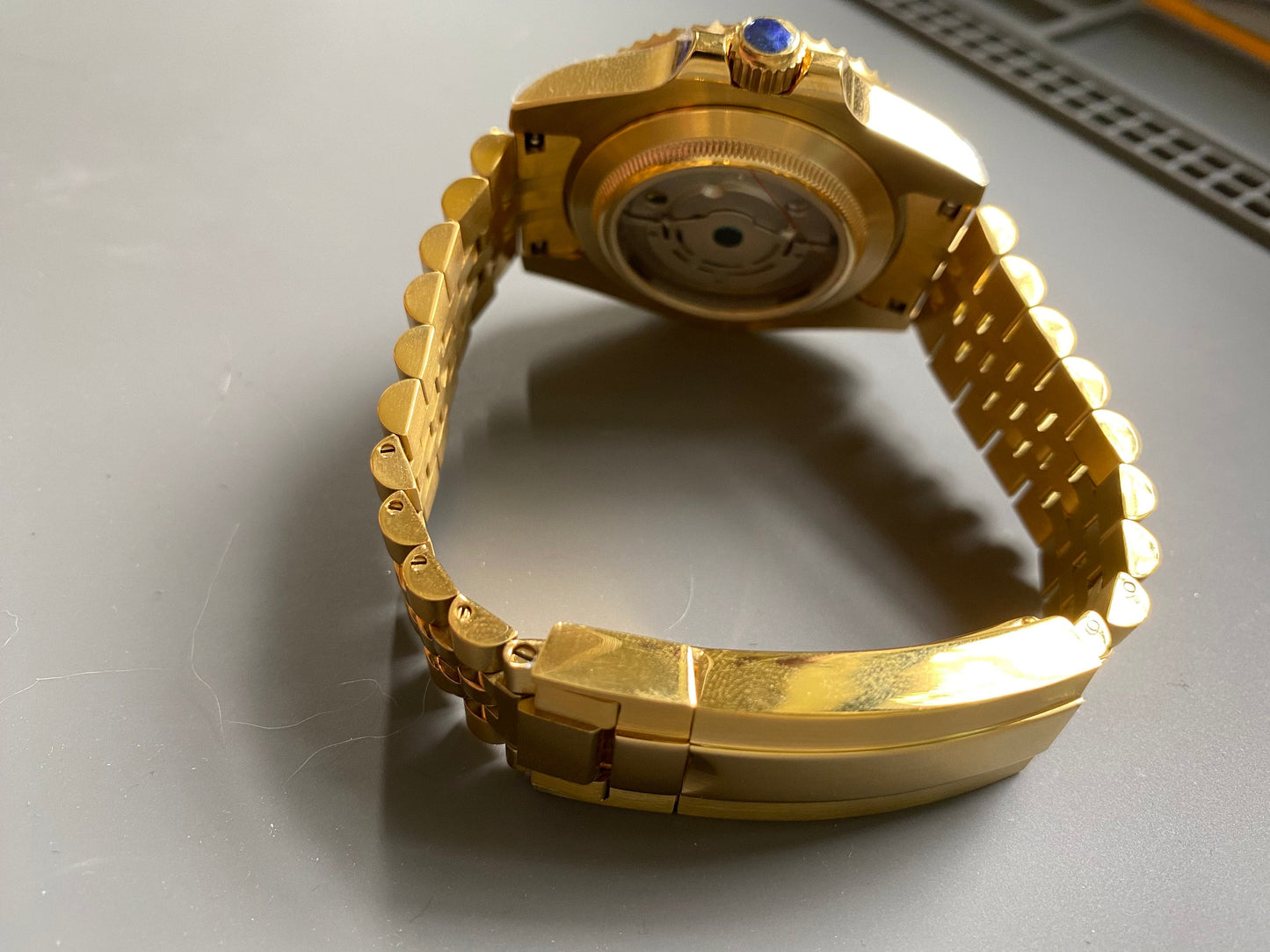 GMT 40mm — Gold Case, Blue Lume Dial, Ceramic Bezel