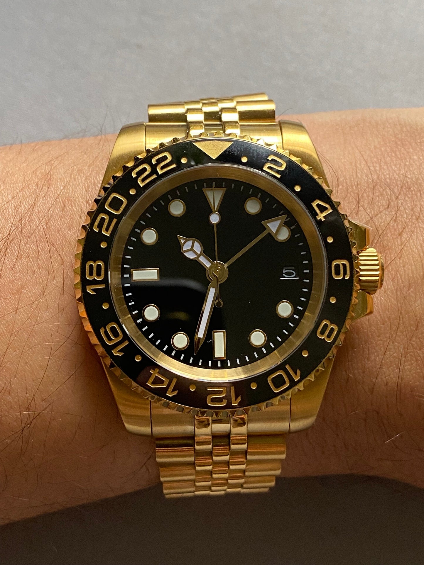 GMT 40mm - Gold Brick - Sub Divemaster - Automatic NH34a Homage - Ceramic Bezel Blue Lume dial - No Cylopse - Black date wheel