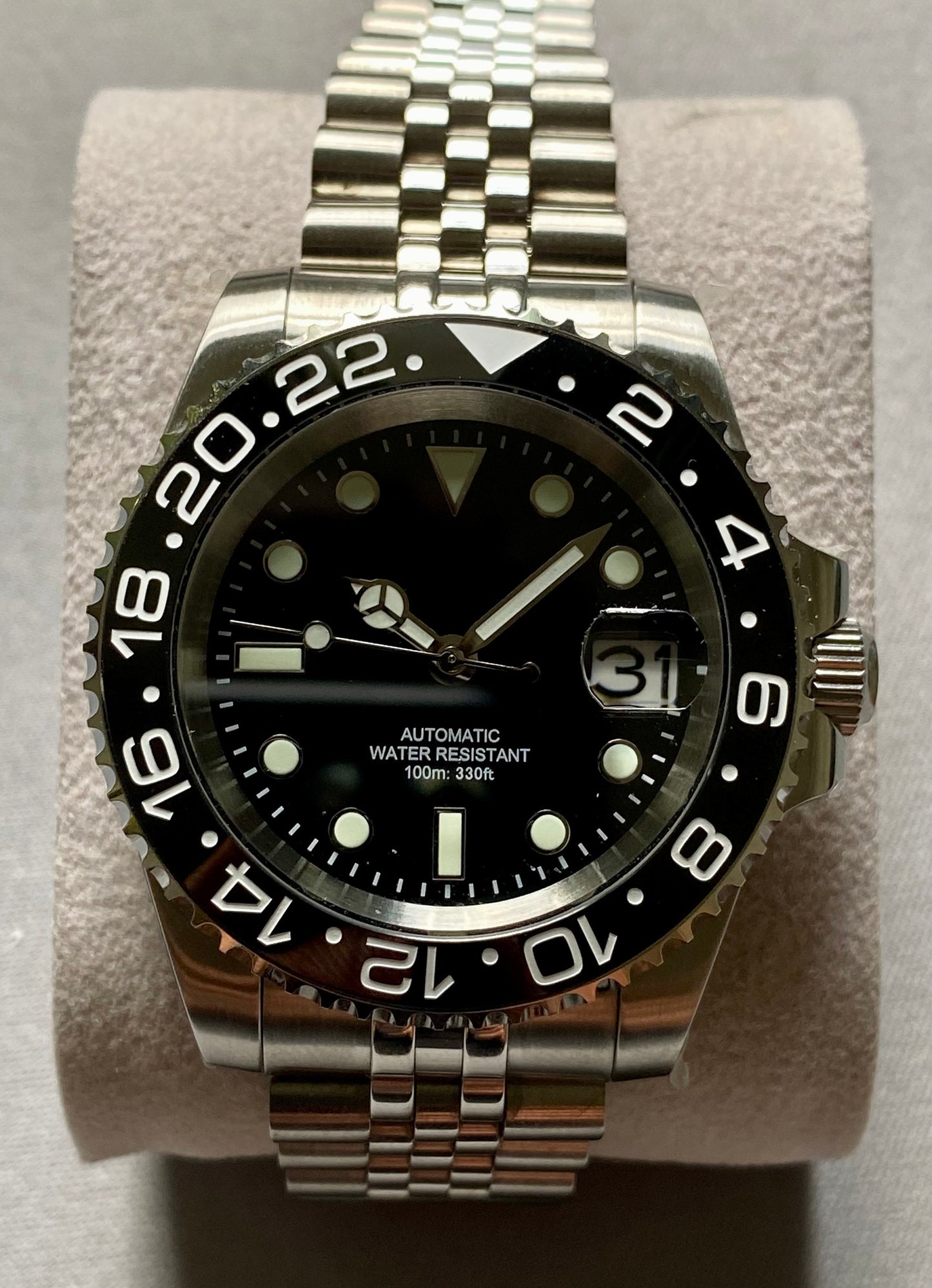 Diver 40mm — Black Ceramic Bezel, Lume Dial, Jubilee Bracelet