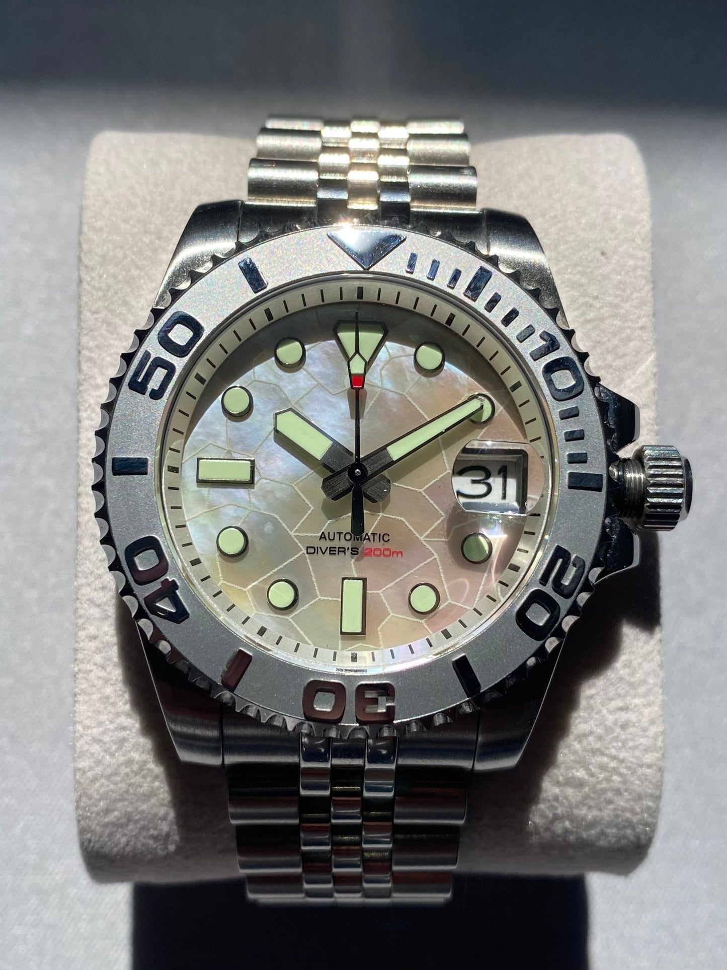 40mm Divemaster Pearl - Automatic NH35 movement - Handmade custom diver on jubilee