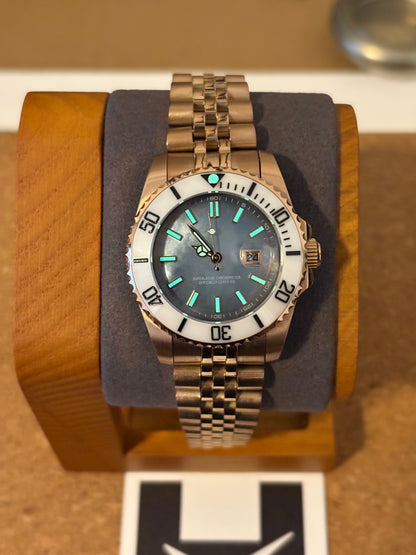 31mm Ladies — Rose Gold Rotating Bezel & Mother of Pearl Dial