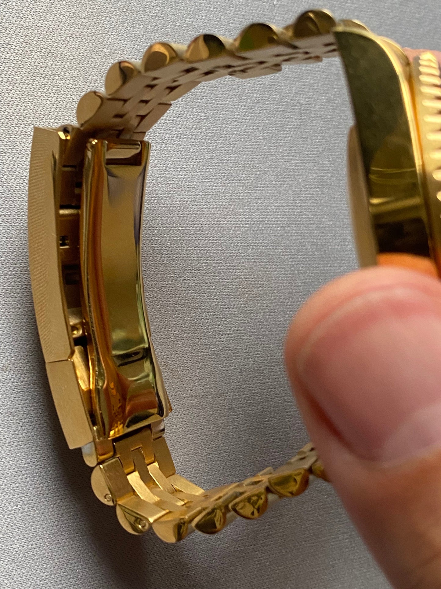 GMT 40mm - Gold Brick - Sub Divemaster - Automatic NH34a Homage - Ceramic Bezel Blue Lume dial - No Cylopse - Black date wheel