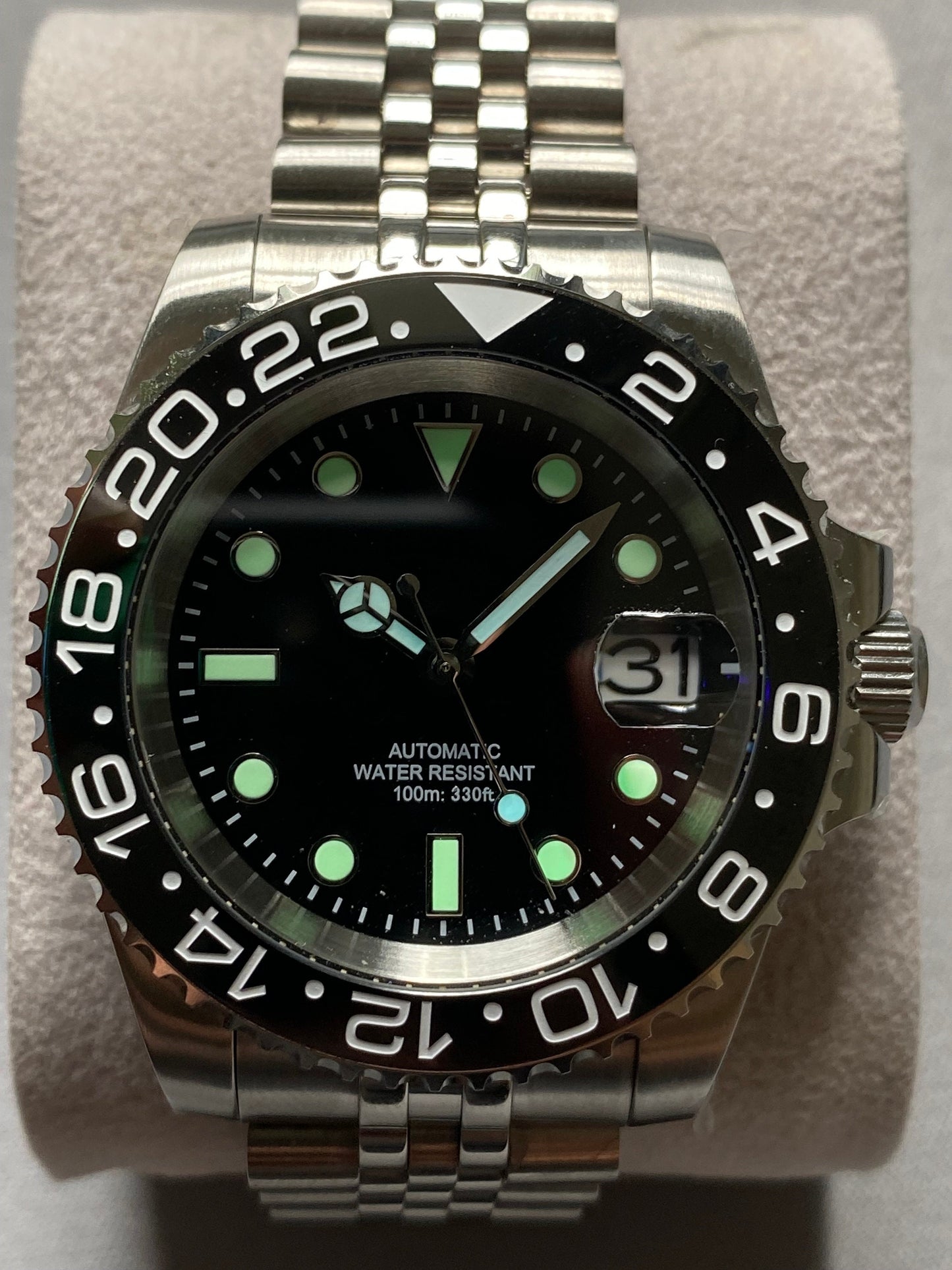 Diver 40mm — Black Ceramic Bezel, Lume Dial, Jubilee Bracelet