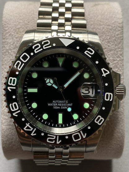 Diver 40mm — Black Ceramic Bezel, Lume Dial, Jubilee Bracelet