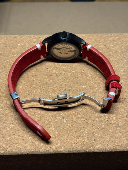 Roulette 36mm — Red Agate Stone Dial