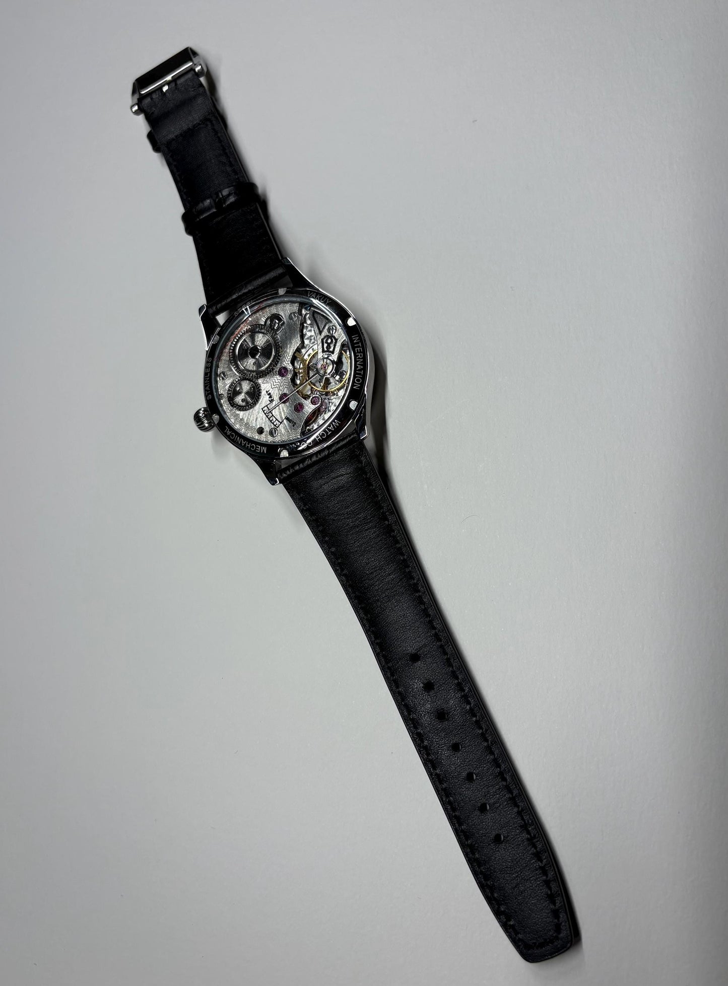 44mm Gentleman's Dress Watch — Hand Winding, Display Caseback