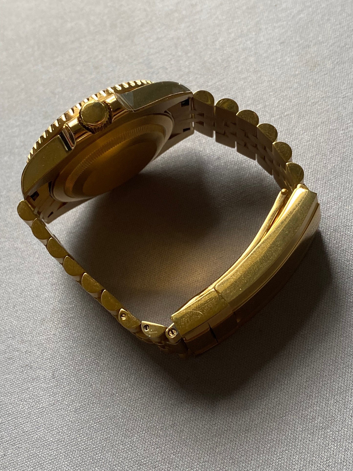 GMT 40mm - Gold Brick - Sub Divemaster - Automatic NH34a Homage - Ceramic Bezel Blue Lume dial - No Cylopse - Black date wheel