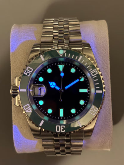 9 oclock crown 40mm dive watch green bezel